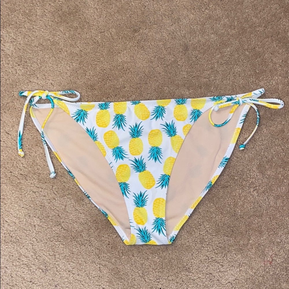 Bathing suit bottoms